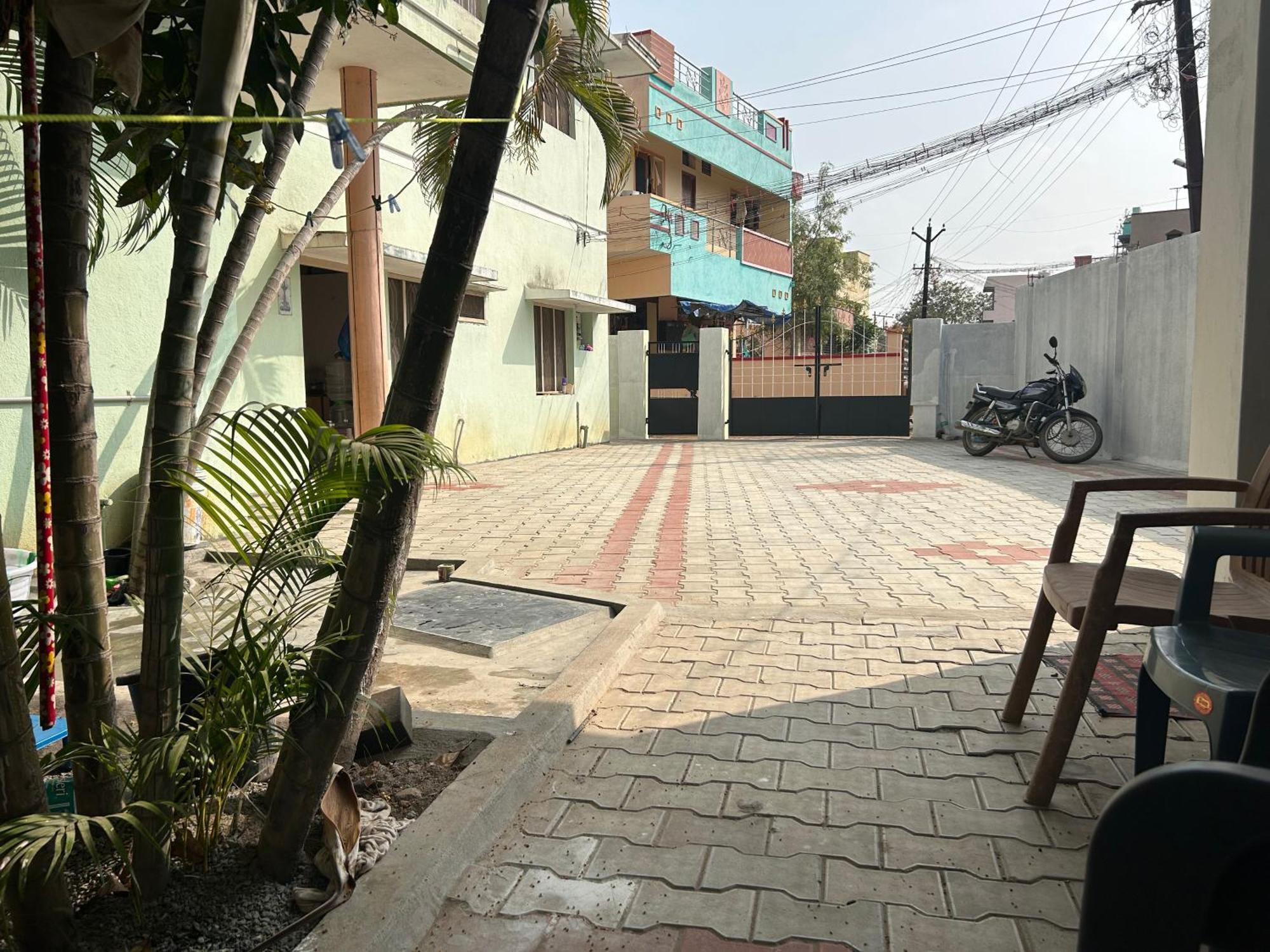 Anbu Ramana Guest House Tiruvannamalai Ngoại thất bức ảnh
