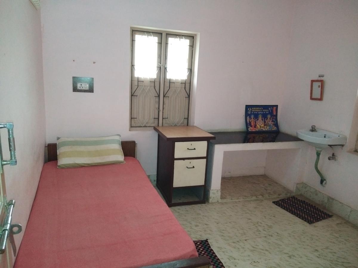 Anbu Ramana Guest House Tiruvannamalai Ngoại thất bức ảnh